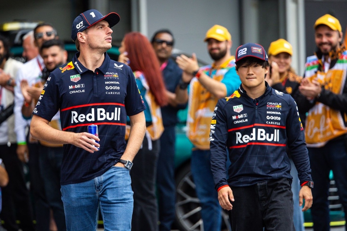 Tsunoda, Bakü’de Verstappen için Norris’i arkasında tutmaya çalışmış