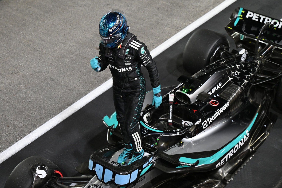 2025 Singapur GP: Russell kazandı, Verstappen 2. sırada, McLaren takımlar şampiyonu!
