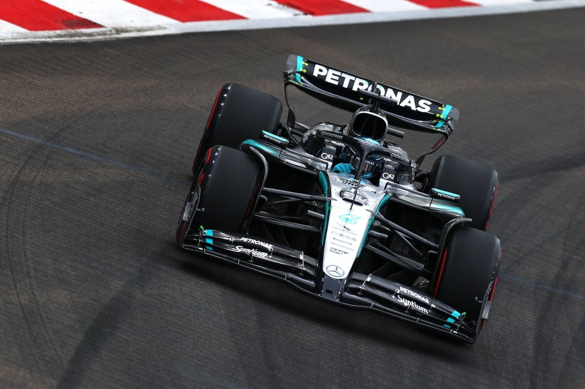 2025 Singapur Yarış sıralama turları: Russell pole’de, Verstappen ikinci
