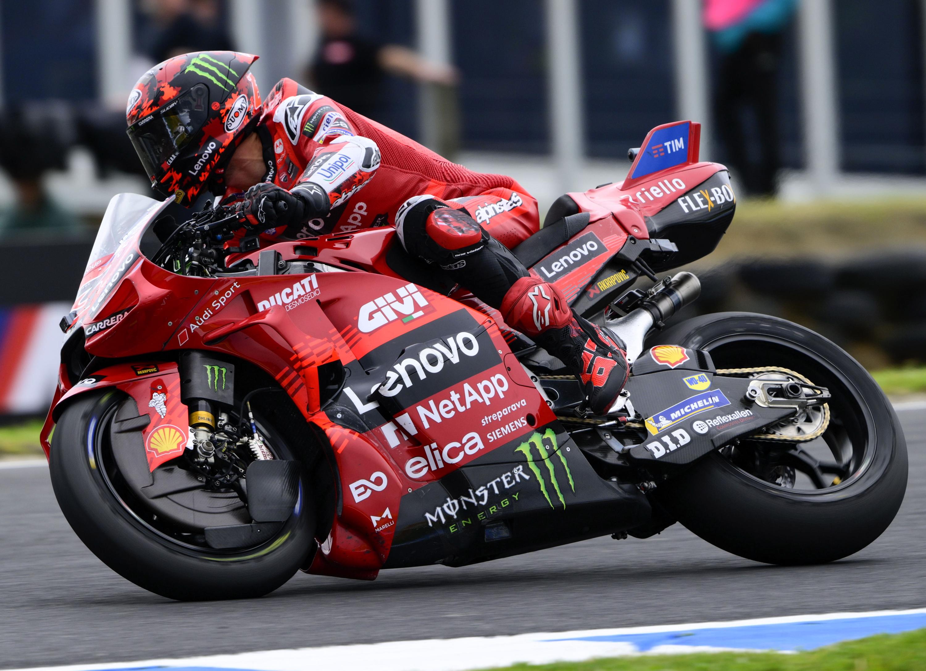 Francesco Bagnaia “pushed like hell” before Australian MotoGP crash: “I will not finish last again”