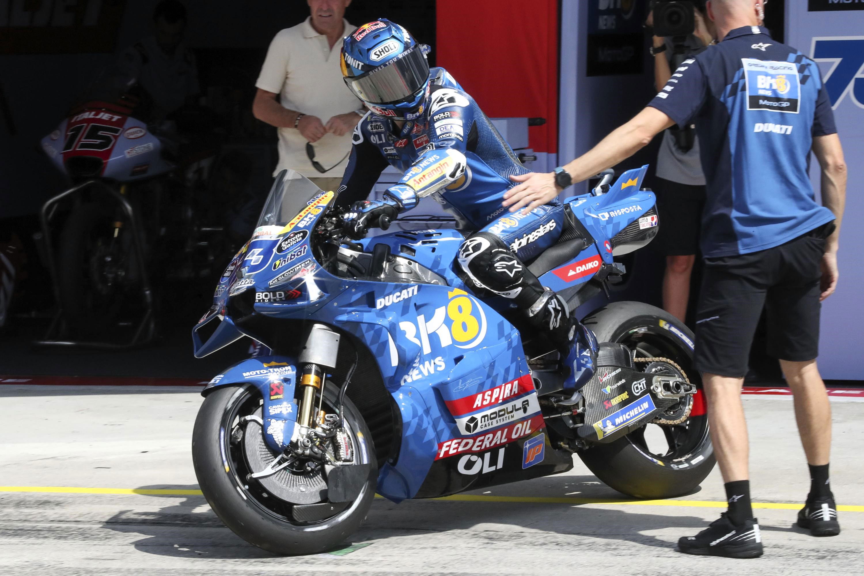 Alex Marquez fastest in Malaysian MotoGP warm-up, “most difficult tyre choice of season” Alex Marquez fastest in Malaysian MotoGP warm-up, “most difficult tyre choice of season”