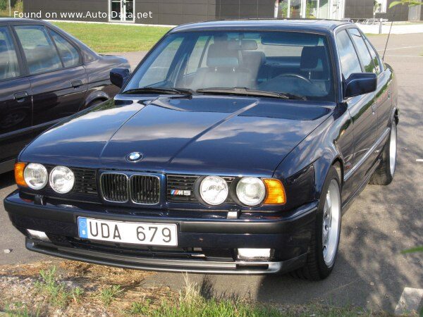 BMW – M5 – 3.8 (340 bg) – Teknik Özellikler BMW – M5 – 3.8 (340 bg) – Teknik Özellikler