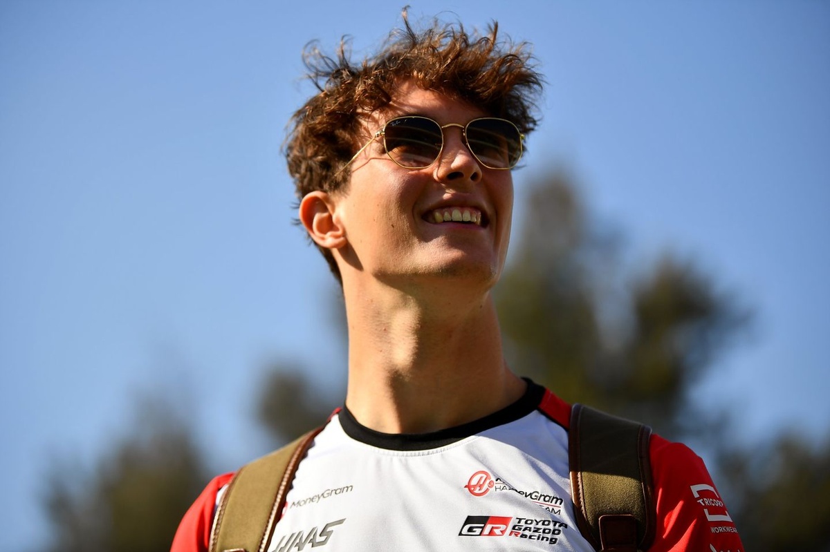 Brundle: “Bearman bir sonraki Ferrari koltuğu için ilk pozisyonda olmalı” Brundle: “Bearman bir sonraki Ferrari koltuğu için ilk pozisyonda olmalı”