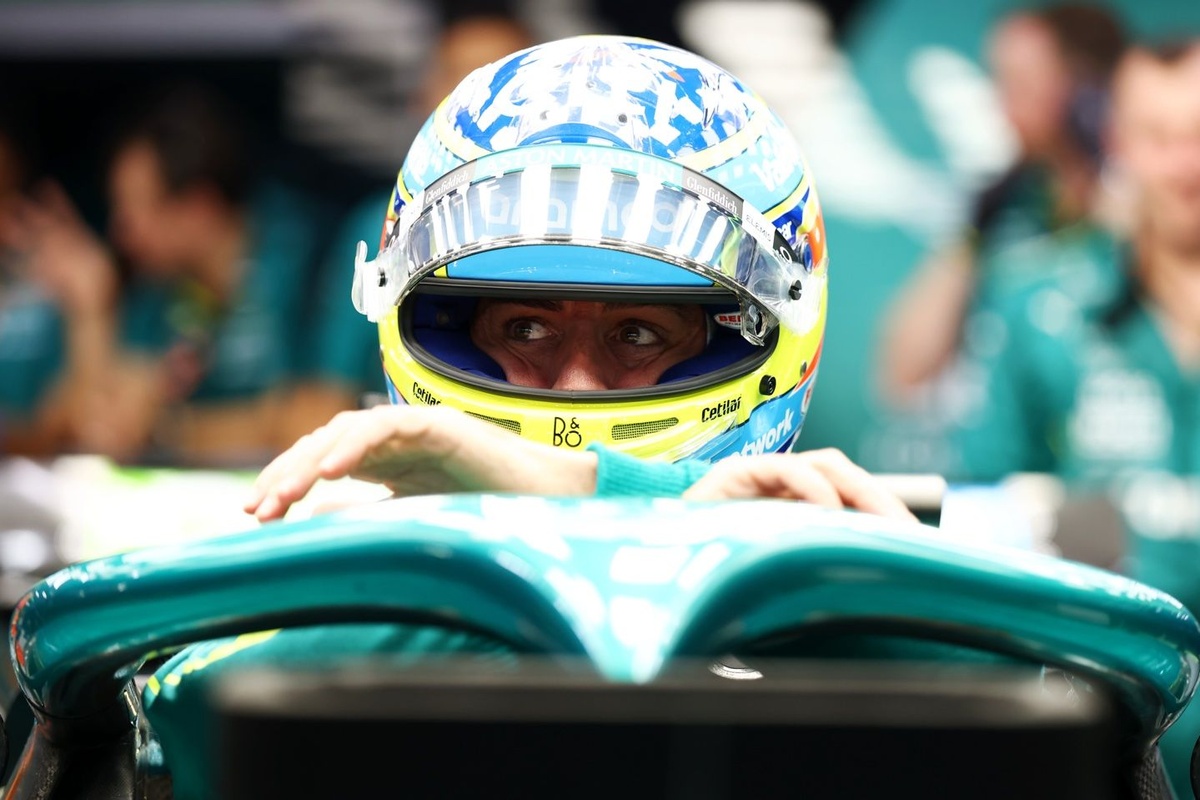 Cowell: “Hamilton’ın zorlandığını gördüğü anda Alonso, elinde ne varsa ortaya koydu”