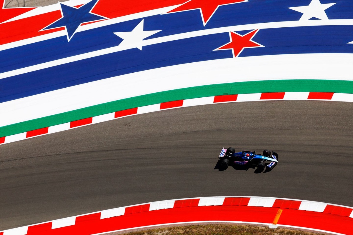 Hamilton: “Amerika’nın en iyi pisti olan COTA, takvimdeki favori pistlerimden de biri”
