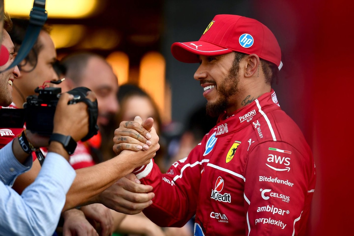 Hamilton: “Ferrari’deki ilk sürüşüm, kariyerimin başındaki testlerden çok daha duygusaldı” Hamilton: “Ferrari’deki ilk sürüşüm, kariyerimin başındaki testlerden çok daha duygusaldı”