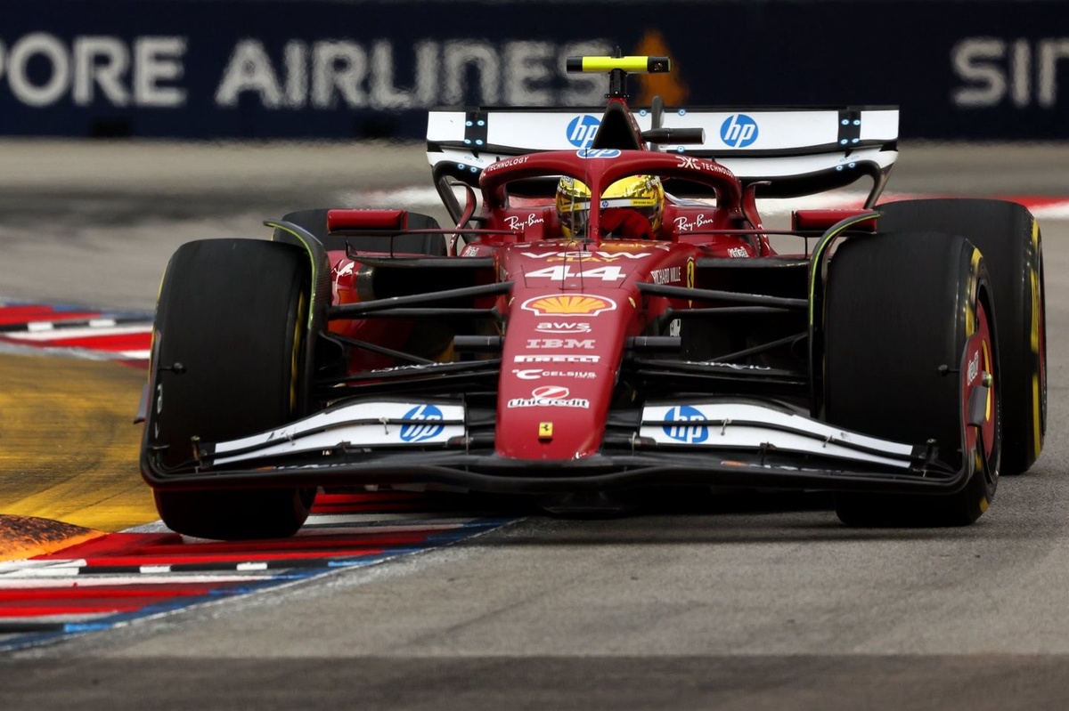Hamilton, kırmızı bayrak ihlâli nedeniyle Singapur GP’de grid cezası riskiyle karşı karşıya