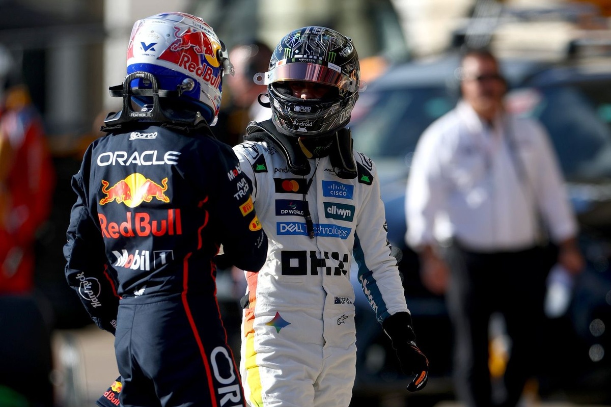 McLaren: “Her iki pilotun da şansı devam ettiği sürece eşitlik ilkesine bağlı kalacağız”