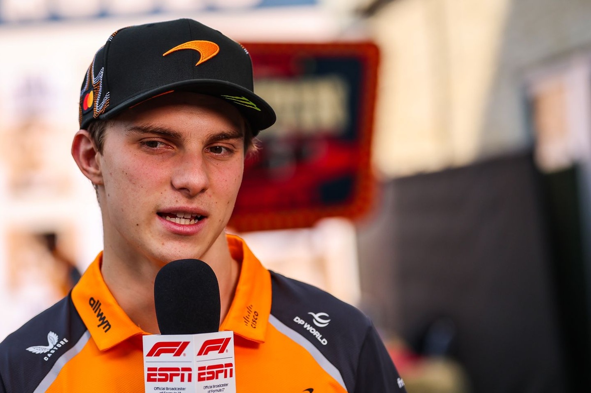 Piastri: “McLaren’ın iki pilotuna da mücadele hakkı tanıması oldukça adil”