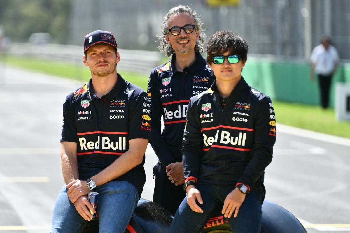 Red Bull, 2026 için yarışçı kararını yıl sonuna erteledi Red Bull, 2026 için yarışçı kararını yıl sonuna erteledi