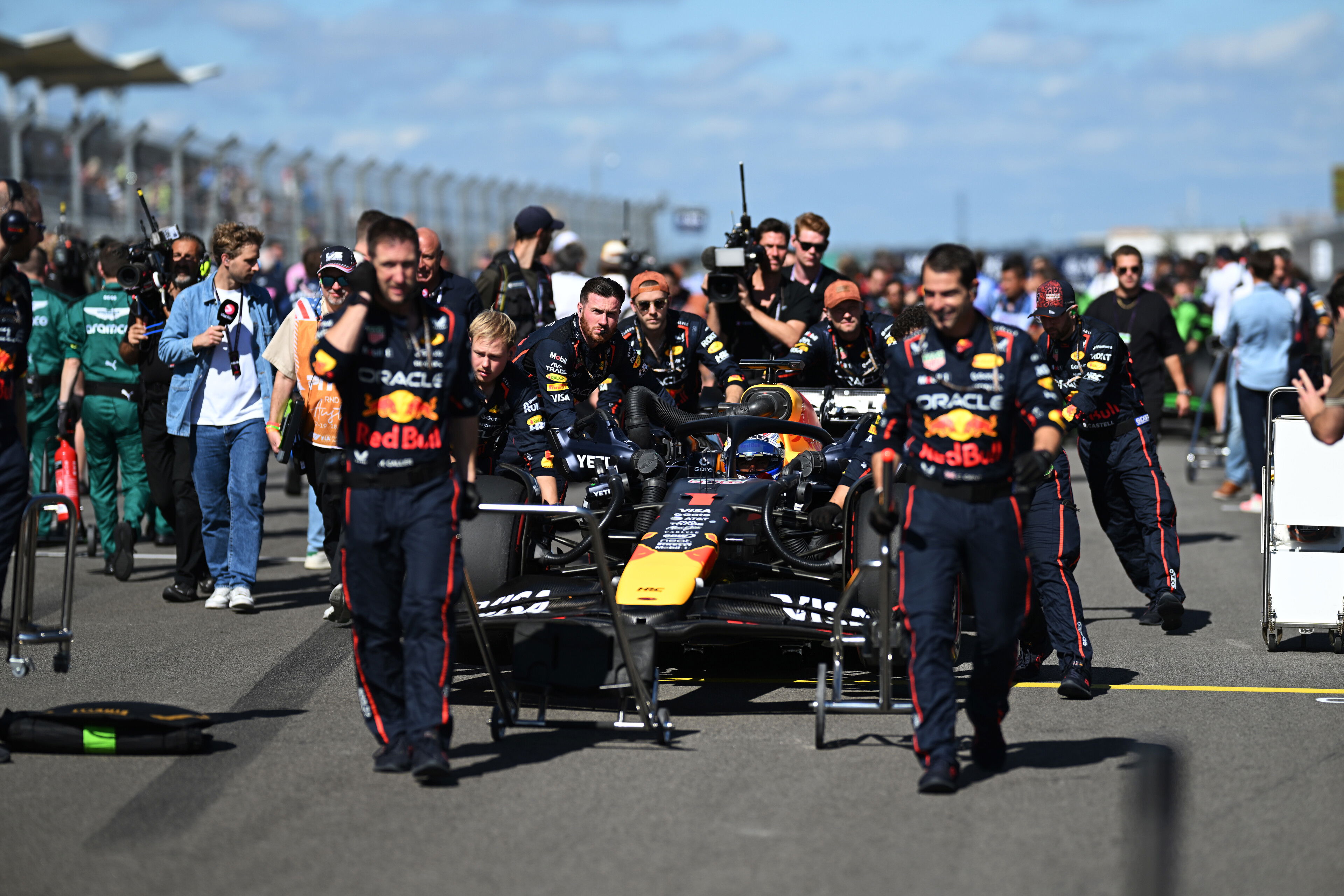 Red Bull accused of “gamesmanship” and told to ‘grow up’ after US GP tape gate