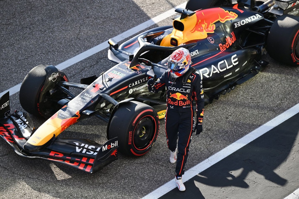 Verstappen: “Cumartesi günü sprintte zor bir mücadele bizi bekliyor”