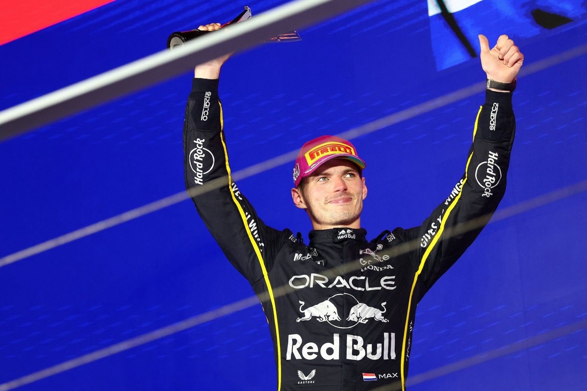 Verstappen: “Mercedes’le aradaki 35 puan çok fazla fakat deneyeceğiz”