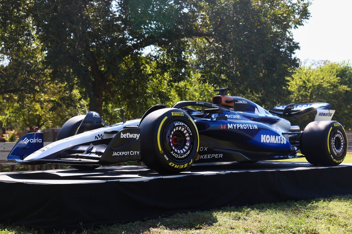 Williams, Austin’de 2002 renk düzeniyle piste çıkacak