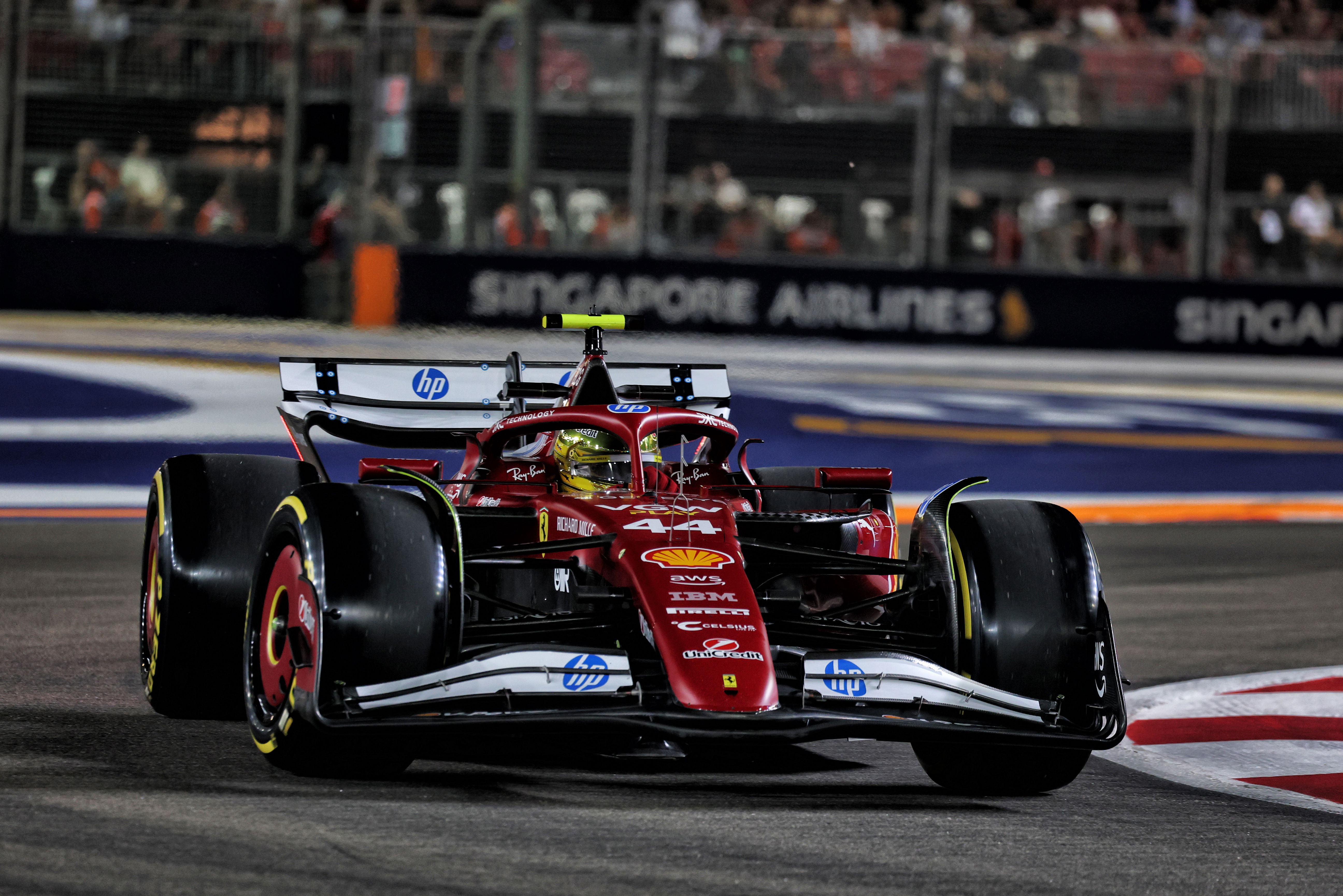 Lewis Hamilton’s body language offers clues on Ferrari’s F1 form at Singapore GP