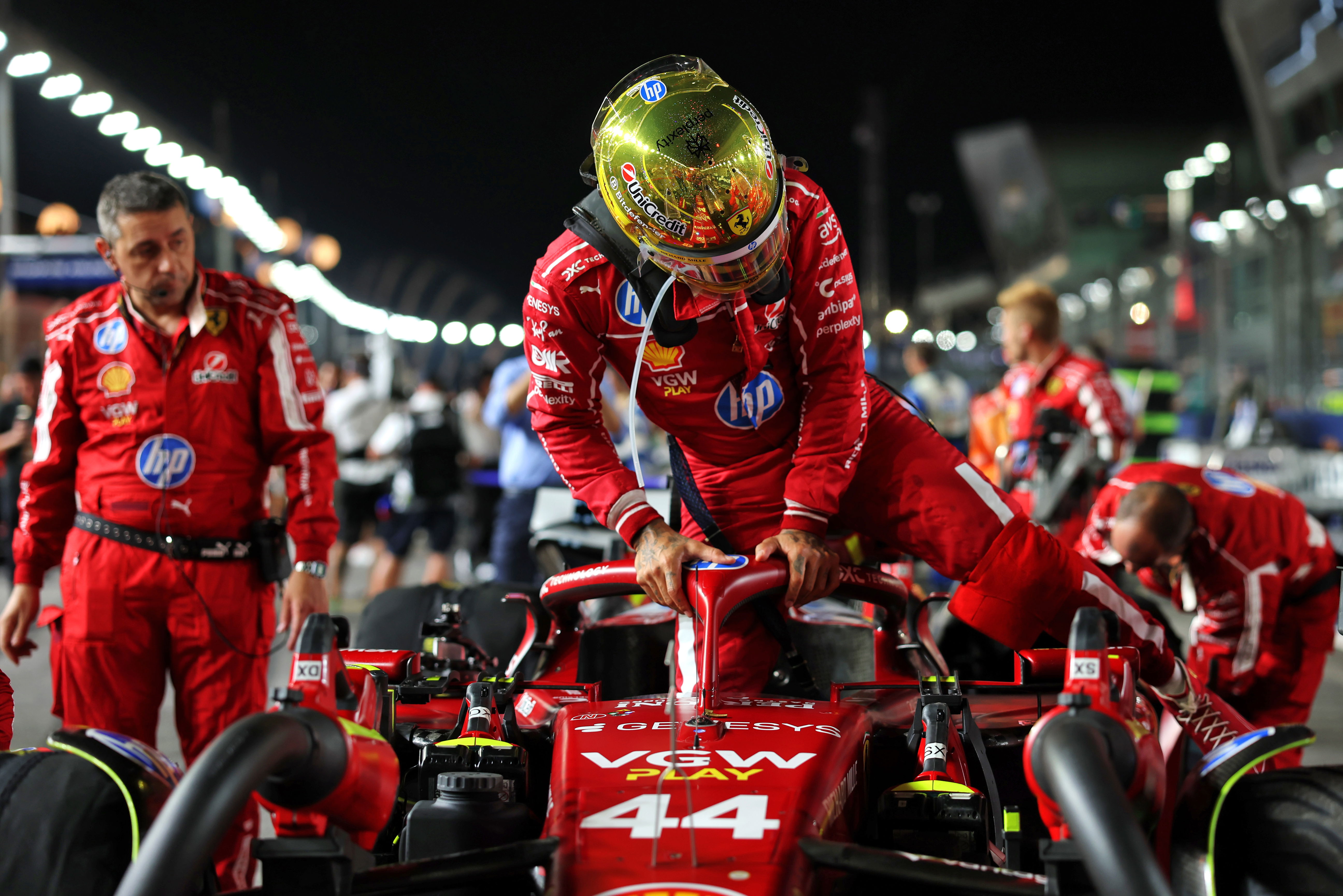 Penalised Lewis Hamilton explains costly brake failure at F1 Singapore Grand Prix