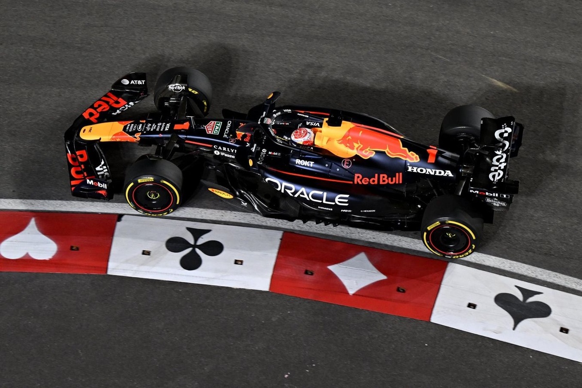 2025 Las Vegas GP: Max Verstappen kazandı, Lando Norris 2. oldu.
