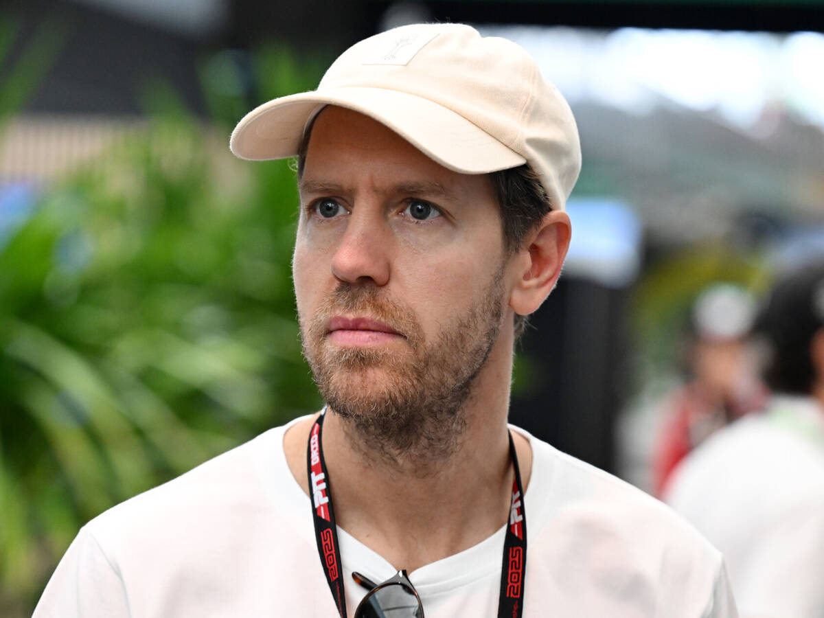 Hamilton lobt Vettel: “Einziger Fahrer, der über wichtige Themen spricht” Hamilton lobt Vettel: “Einziger Fahrer, der über wichtige Themen spricht”
