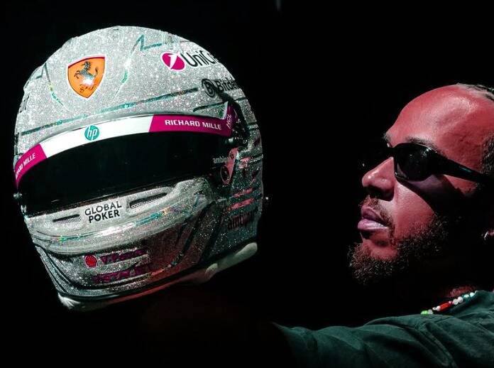 Silber statt Gelb: Hamilton enthüllt spektakulären Las Vegas Helm