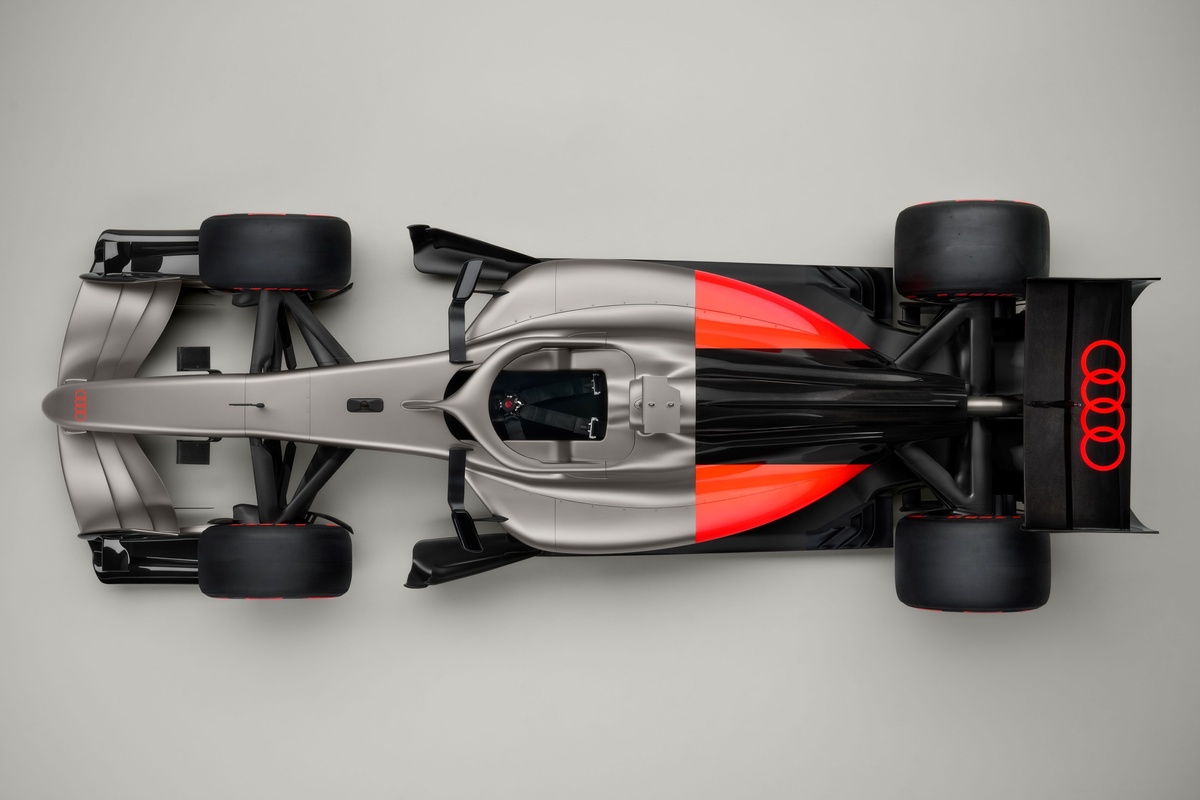 Binotto: “Sürücüler 2026’nın büyük kural değişikliklerinden keyif almaya başladı”