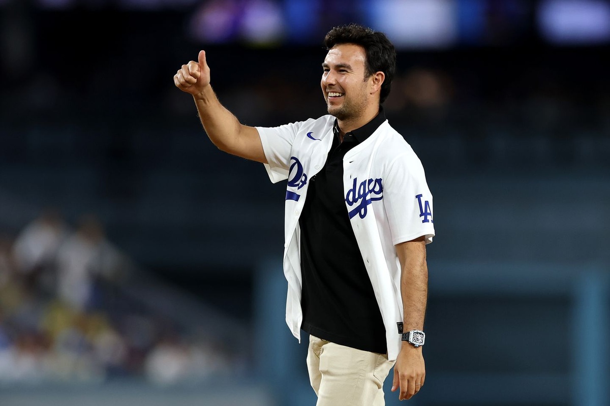 Cadillac: “Perez, Formula 1’e tam olarak doğru bir tavırla dönüyor” Cadillac: “Perez, Formula 1’e tam olarak doğru bir tavırla dönüyor”