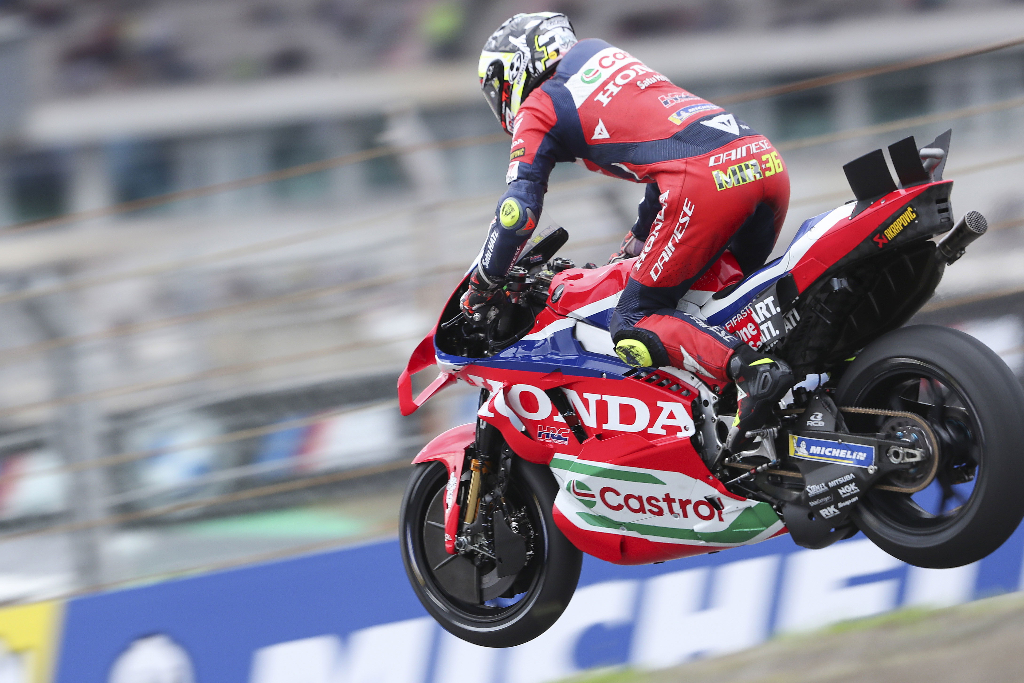 Portimao speed “positive” but “confirming” more important for Joan Mir Portimao speed “positive” but “confirming” more important for Joan Mir