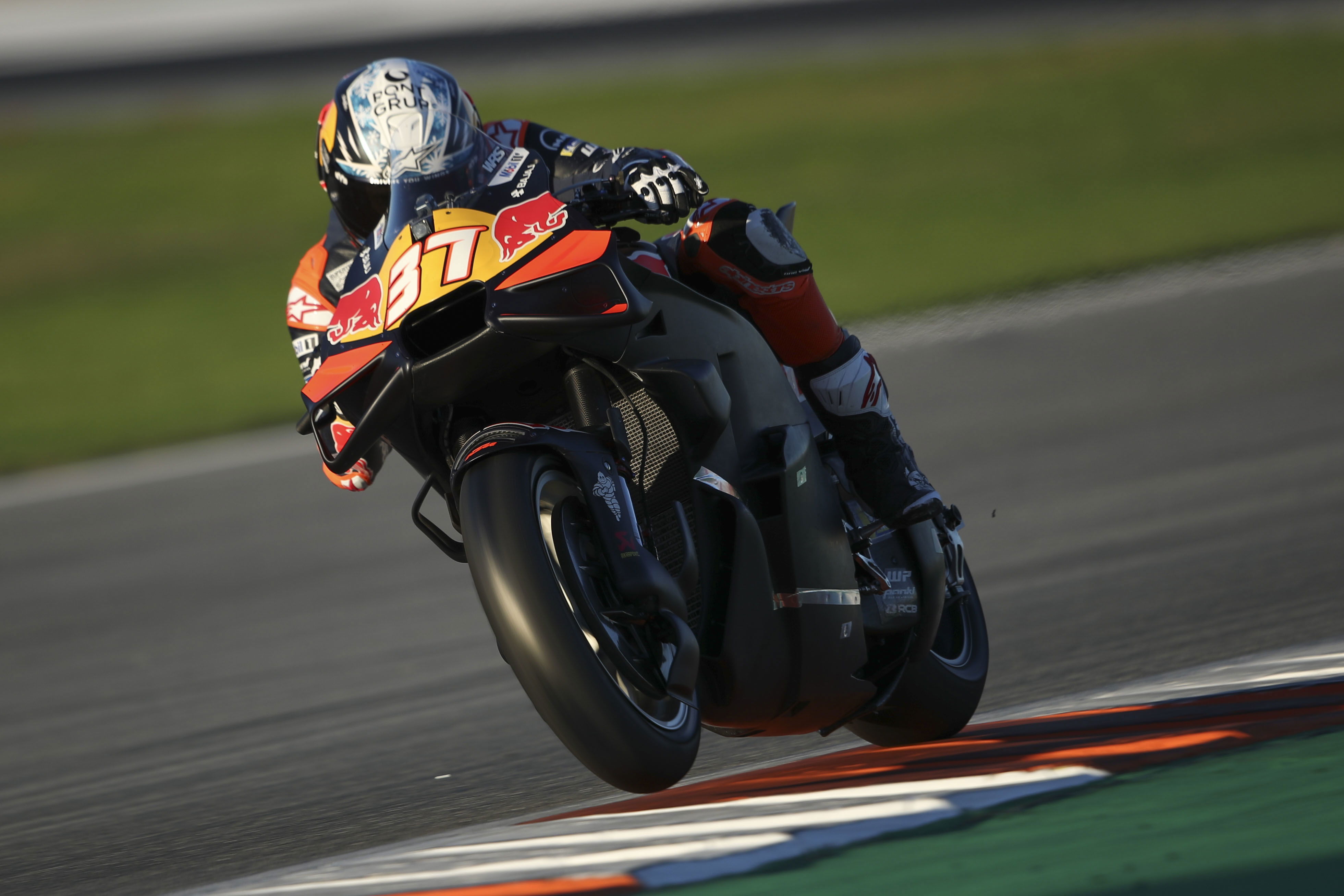 Pedro Acosta: KTM MotoGP updates “not black and white”