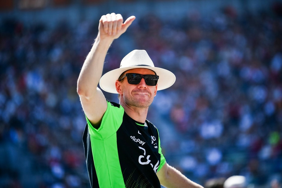 Hülkenberg: “15 sezon geçti fakat hâlâ buradayım, demek ki bazı şeyleri doğru yapmışım” Hülkenberg: “15 sezon geçti fakat hâlâ buradayım, demek ki bazı şeyleri doğru yapmışım”