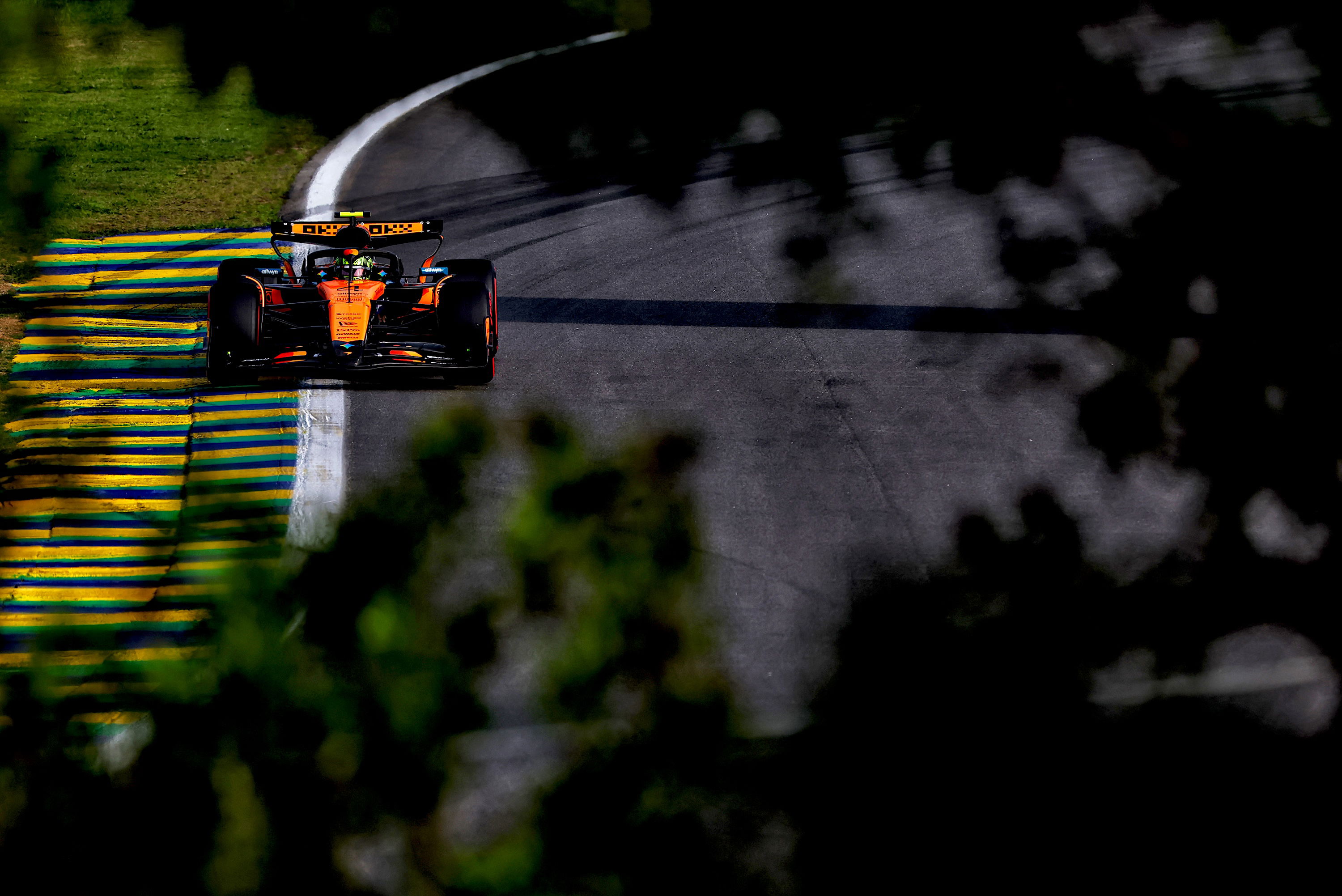 2025 F1 Sao Paulo GP LIVE – Sprint Race 2025 F1 Sao Paulo GP LIVE – Sprint Race