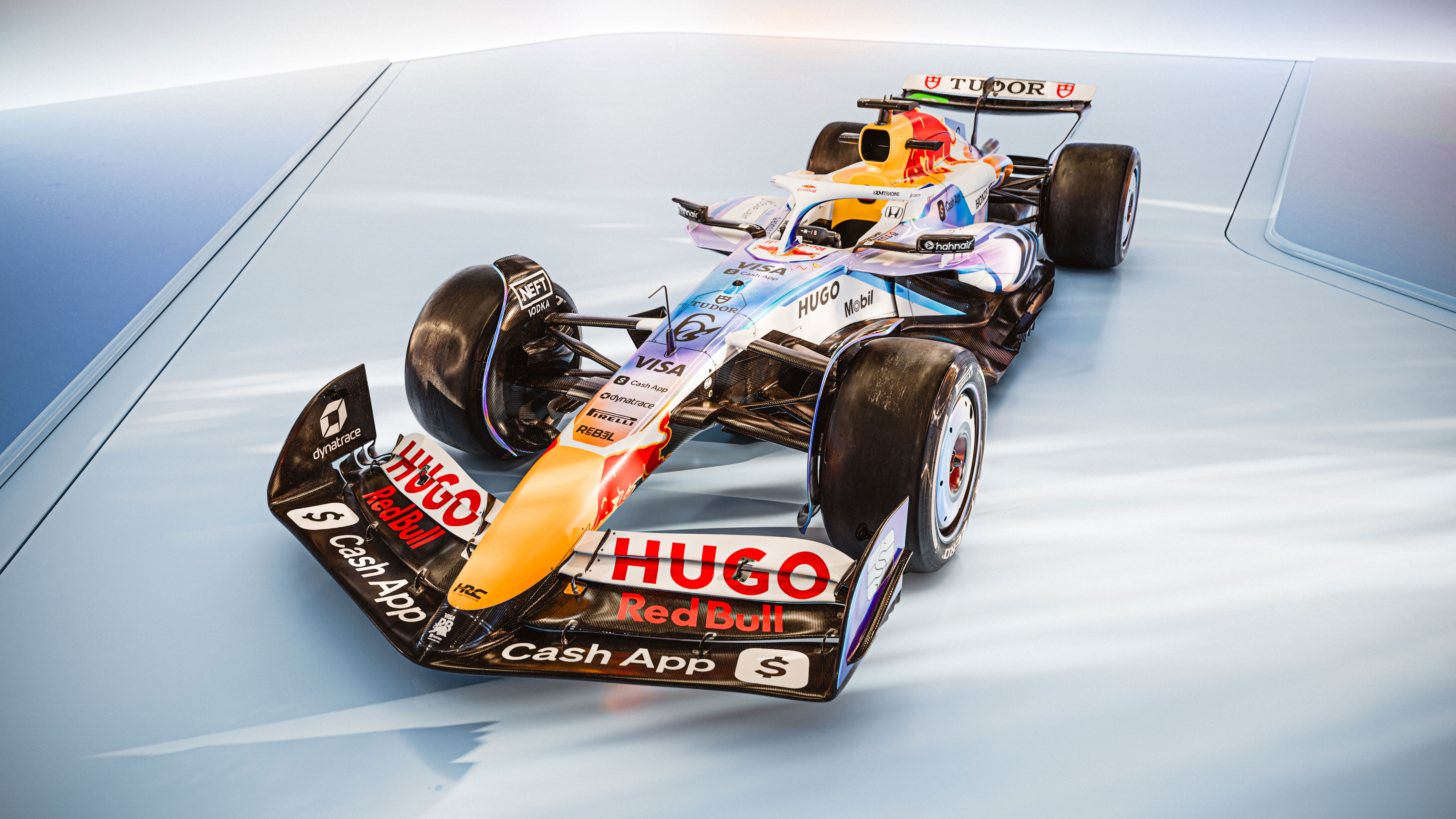 Racing Bulls show off exciting new “holographic” F1 livery for Las Vegas GP