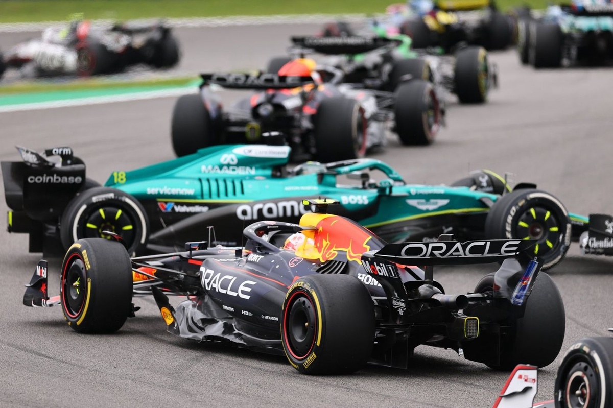 Tsunoda: “Brezilya’da Stroll ile temas ettiğimi fark etmemiştim bile” Tsunoda: “Brezilya’da Stroll ile temas ettiğimi fark etmemiştim bile”