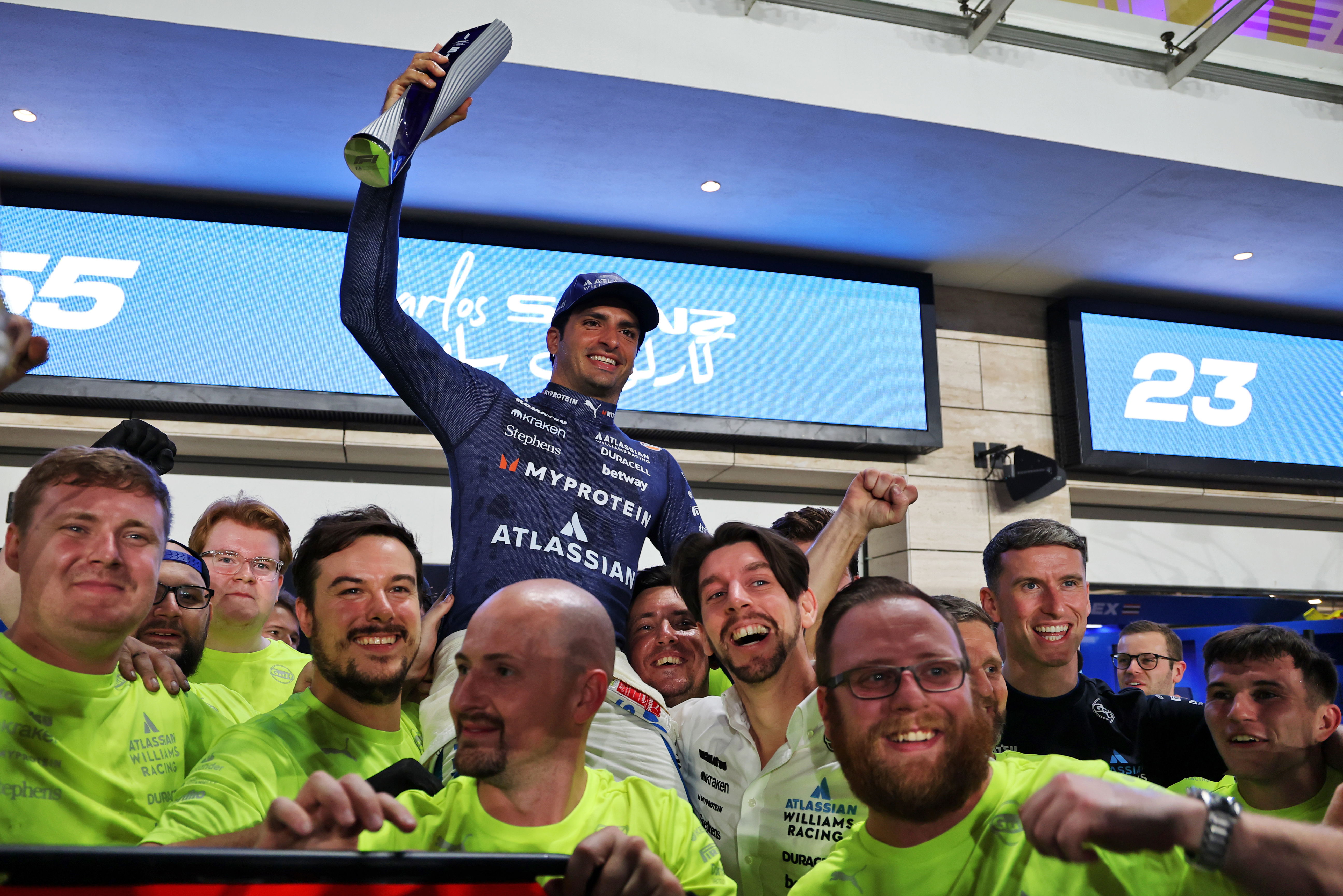 Carlos Sainz reveals “something broke” late on as Williams seal eight-year high Carlos Sainz reveals “something broke” late on as Williams seal eight-year high