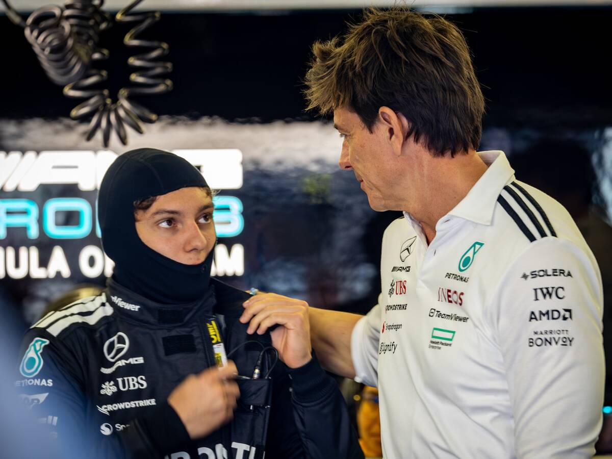 Wolff mahnt zu Geduld: Antonelli braucht Zeit für den Formula 1-Durchbruch Wolff mahnt zu Geduld: Antonelli braucht Zeit für den Formula 1-Durchbruch