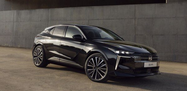 DS – N°4 – 1.6 (225 bg) Plug-in Hybrid eDCT – Teknik Özellikler