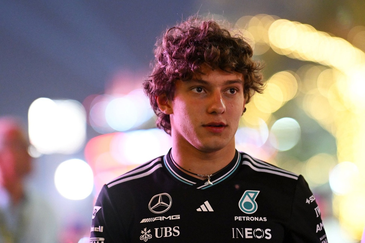 Antonelli’den Verstappen’e övgü: “Olağanüstü bir pilot, F1 dışında da ortak tutkularımız var”