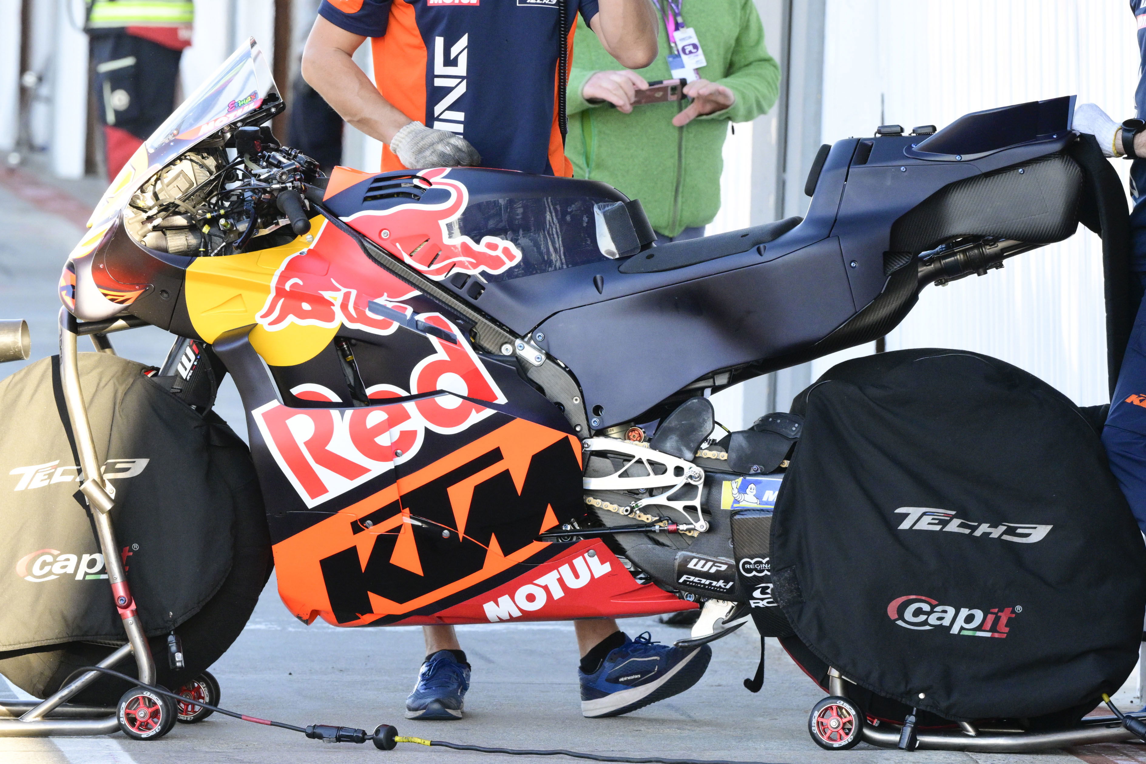 KTM runs new 850cc MotoGP engine on track for the first time at Jerez