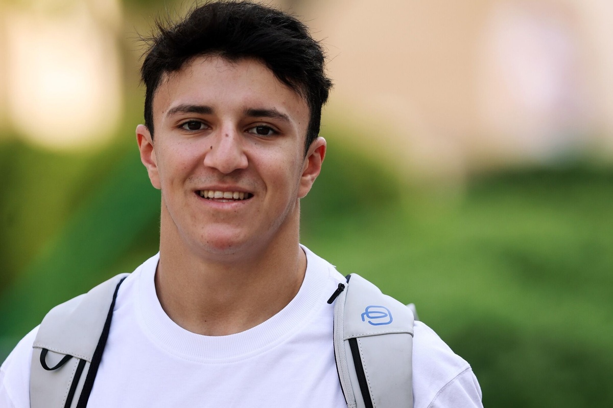 Hadjar: “Red Bull koltuğu için hiçbir beklentim yok; sıfırdan başlıyorum”