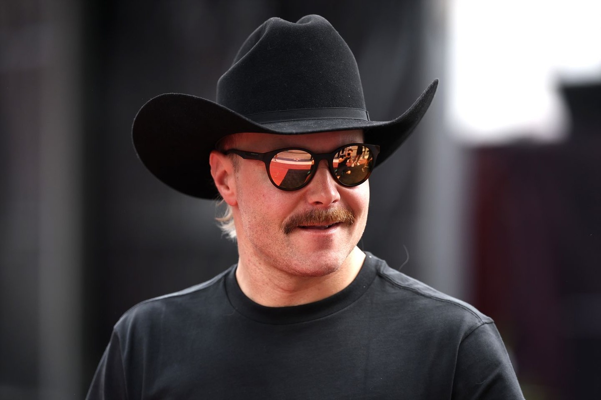 Liam Lawson brands Qatar Yarış “pretty pointless” as Lewis Hamilton joins in strategy criticism