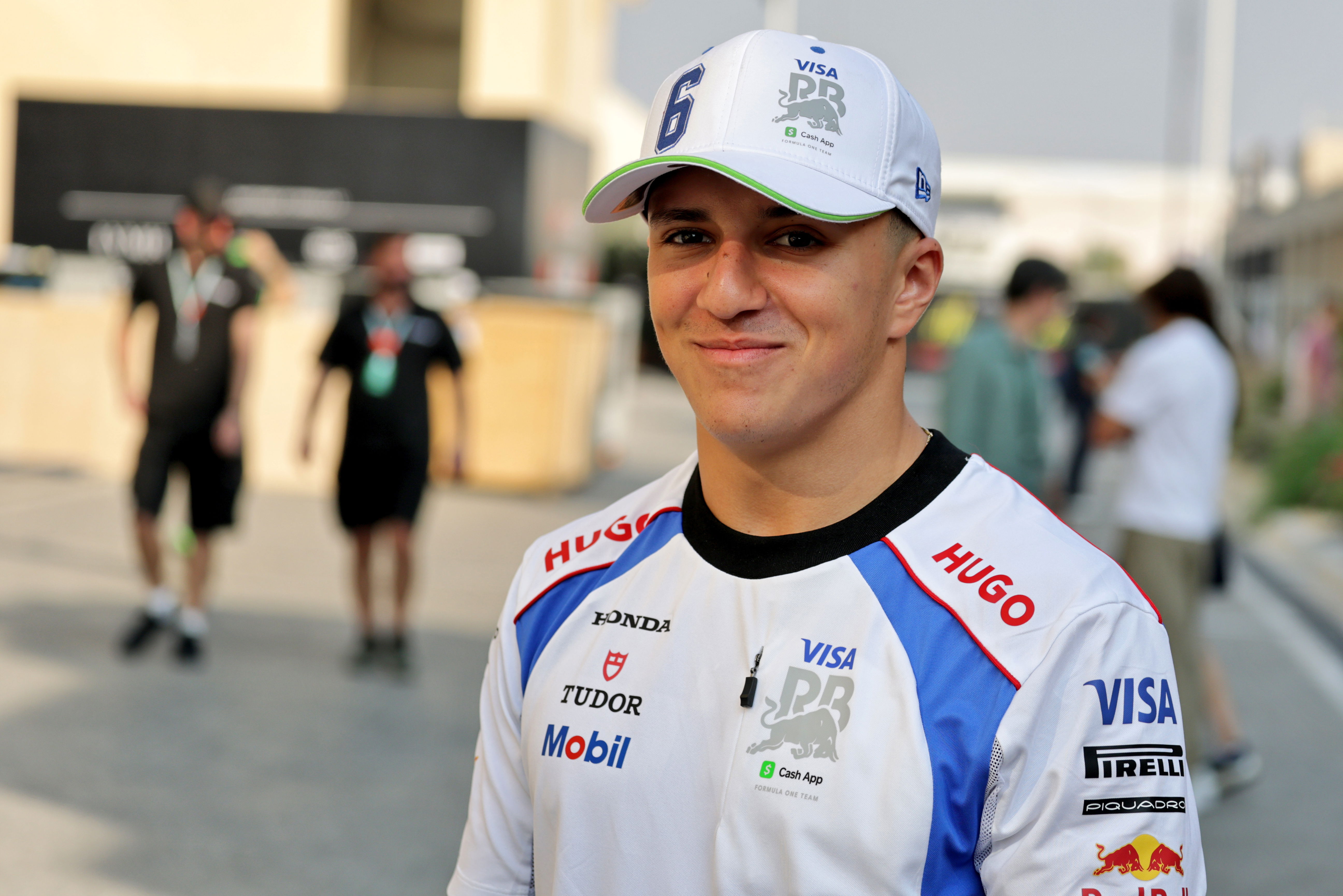 Isack Hadjar shrugs off Red Bull F1 adaptation question: “It’s not the same car at all” Isack Hadjar shrugs off Red Bull F1 adaptation question: “It’s not the same car at all”