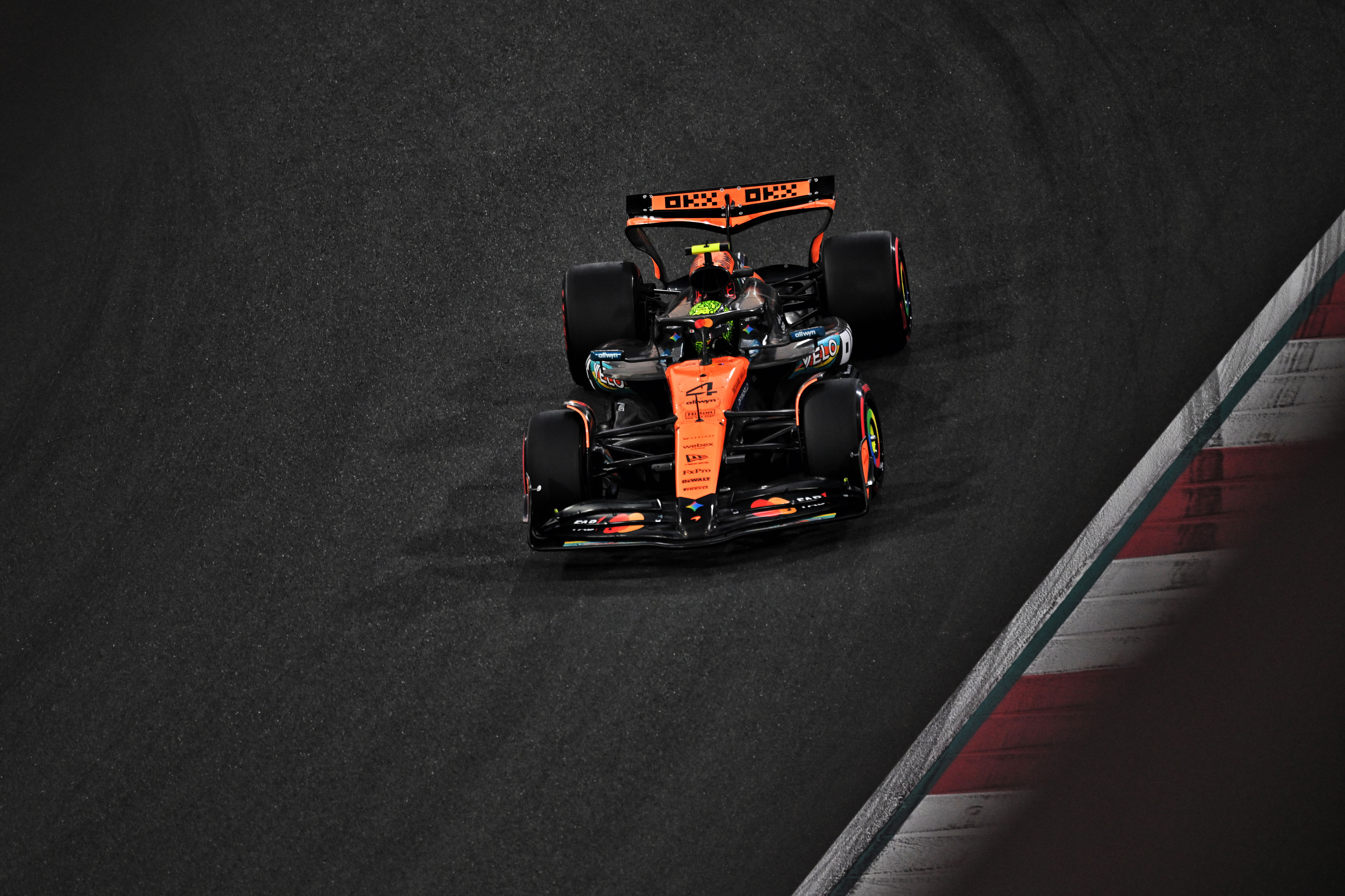 Who has the advantage after day one at F1’s Abu Dhabi title-decider? Who has the advantage after day one at F1’s Abu Dhabi title-decider?