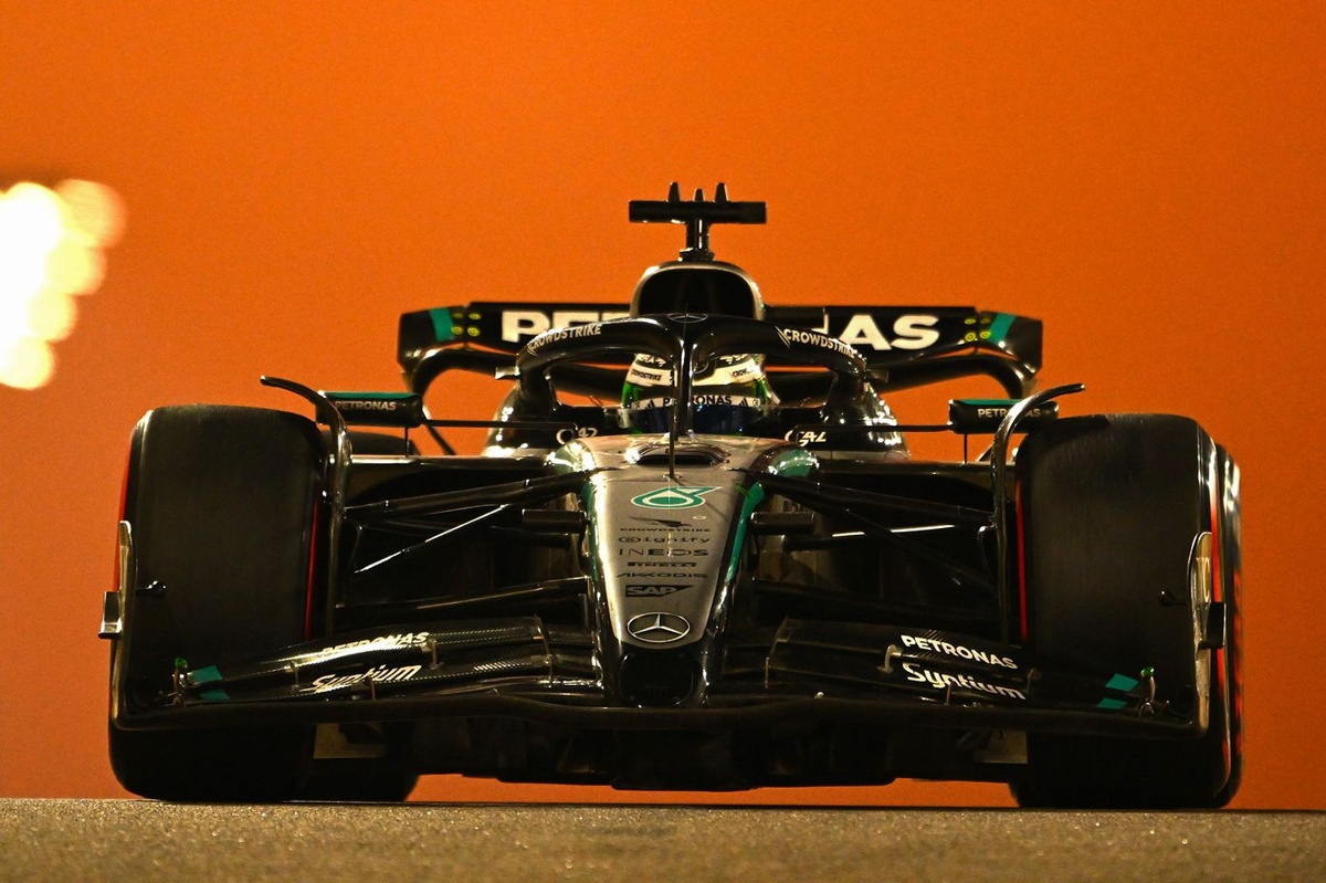 Yeni motor Mercedes’e şampiyonluk mu getirecek? Yeni motor Mercedes’e şampiyonluk mu getirecek?