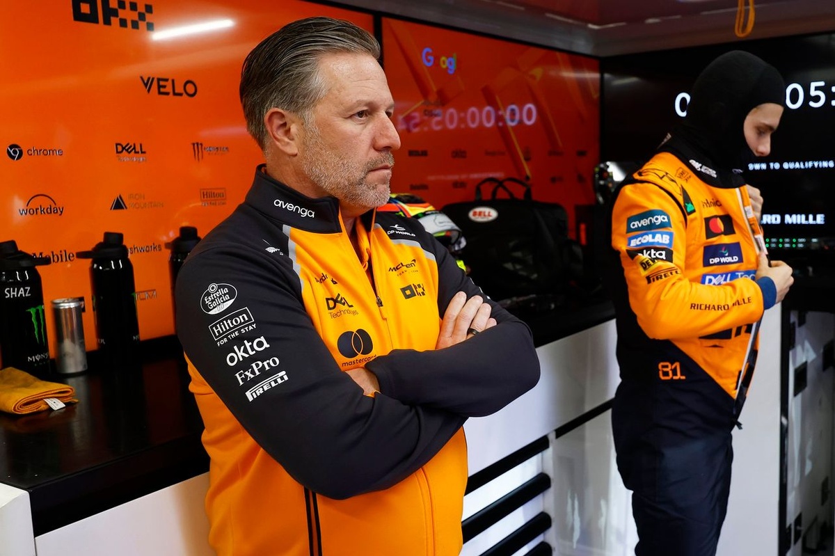 Brown, McLaren’ın stratejisini eleştirdi: “Piastri’nin galibiyetini Red Bull’a hediye ettik” Brown, McLaren’ın stratejisini eleştirdi: “Piastri’nin galibiyetini Red Bull’a hediye ettik”