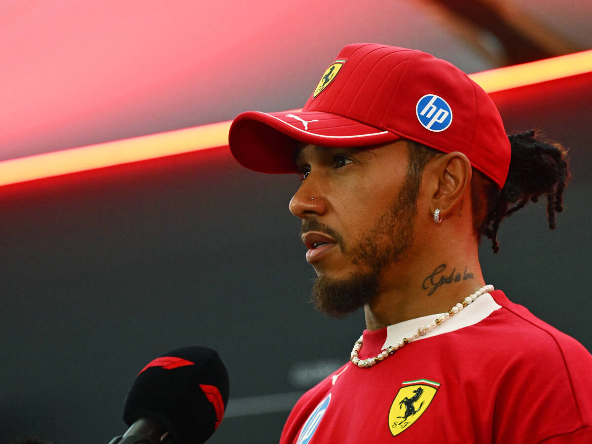 Neue Sammelkarte von Lewis Hamilton enthält einen echten Diamanten