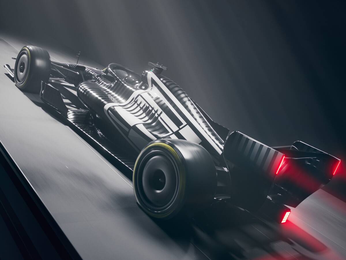 Formel-1-Abenteuer beginnt: Neuer Cadillac dreht erste Runden