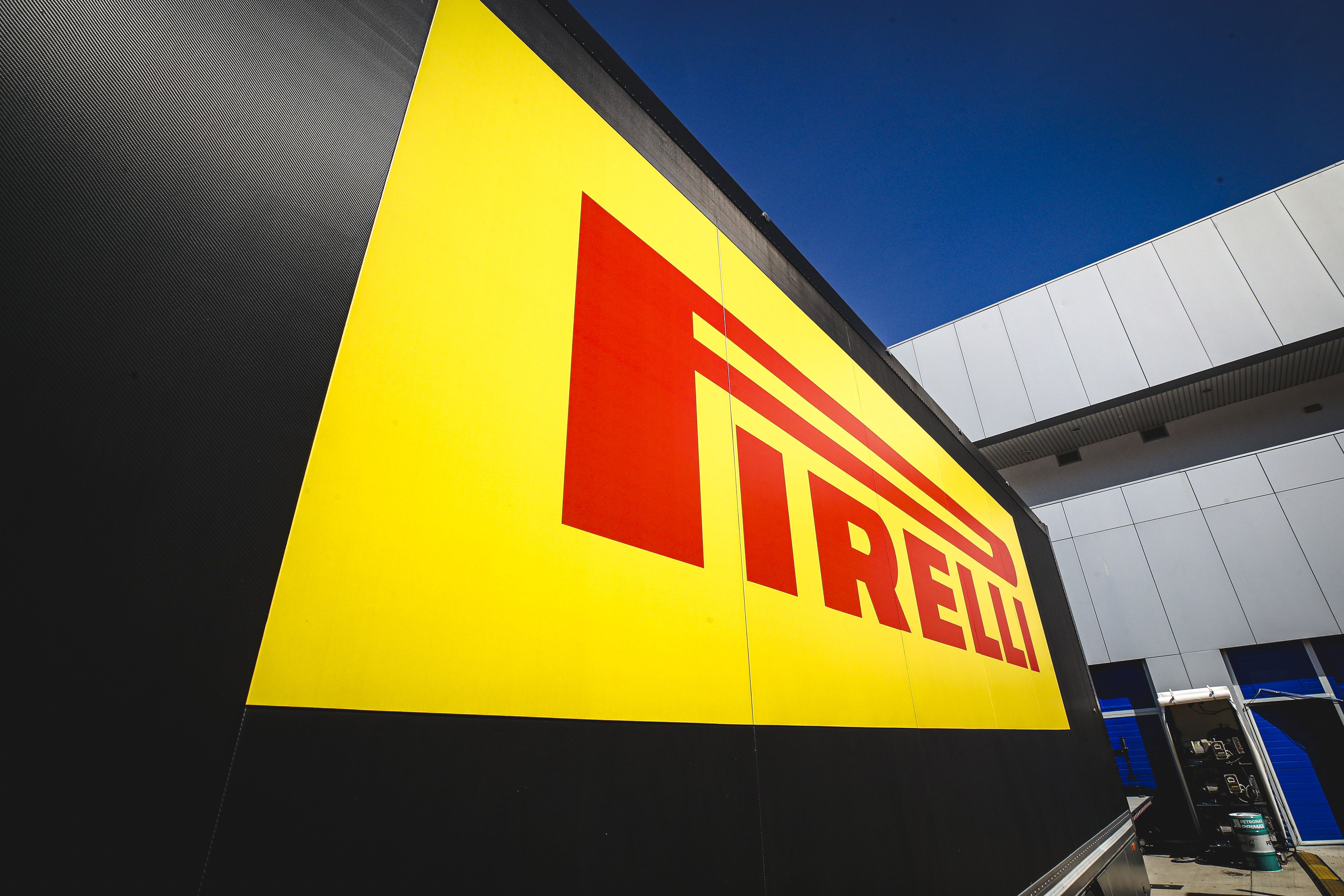 MotoGP confirms dates of in-season Pirelli tyre tests
