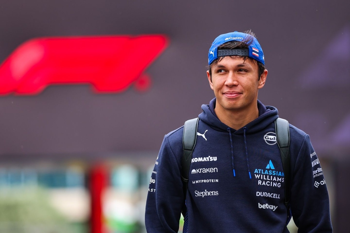 Albon: “2026 araçları mevcut araçlar kadar doğal olmayacak”