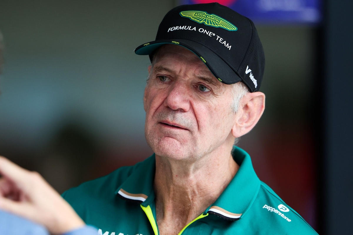 Aston Martin ve Newey, Mercedes’in sıkıştırma oranı çözümünden nedeniyle öfkeli Aston Martin ve Newey, Mercedes’in sıkıştırma oranı çözümünden nedeniyle öfkeli