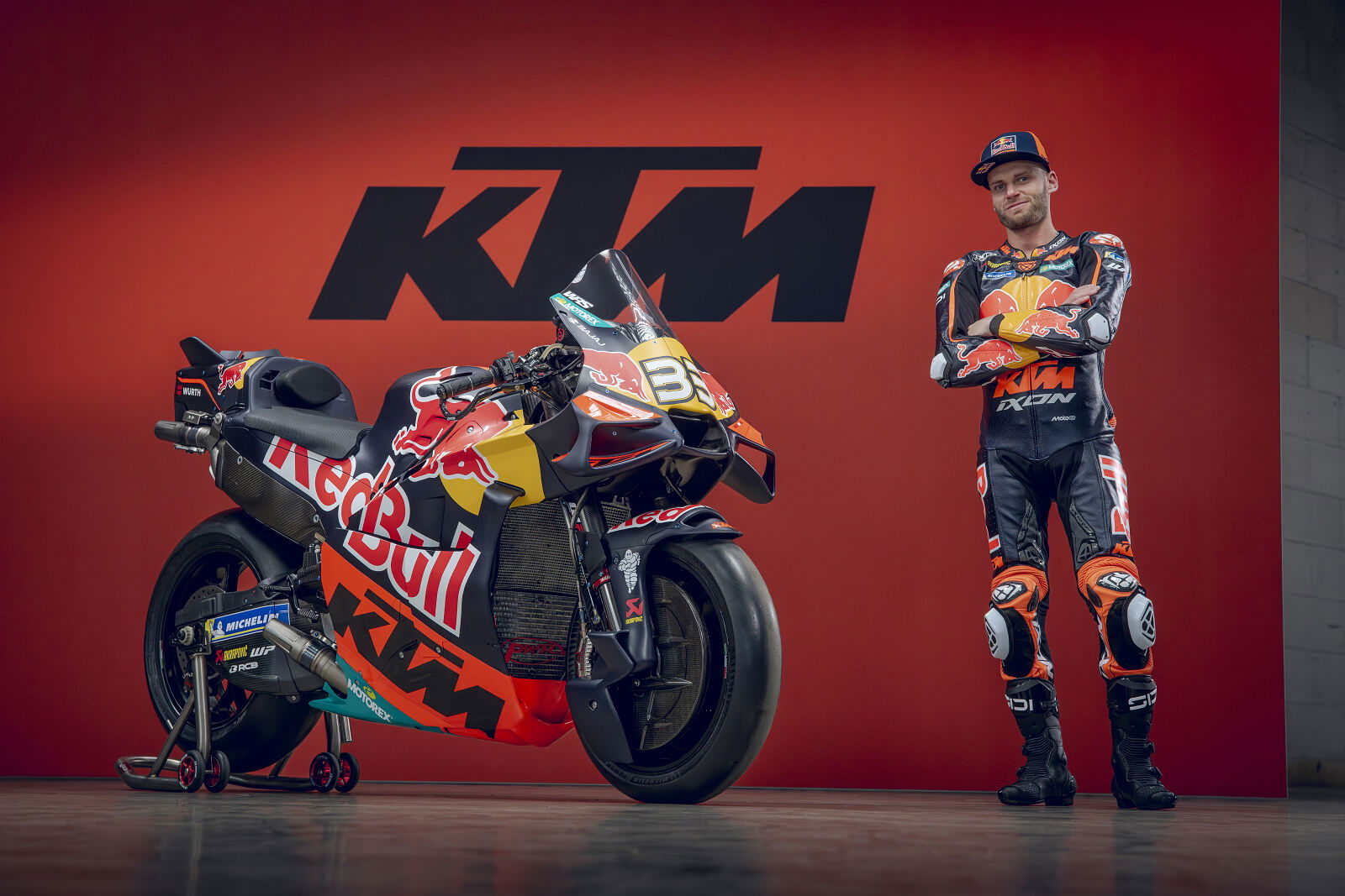 Brad Binder “stuck in our ways” before KTM MotoGP crew chief switch Brad Binder “stuck in our ways” before KTM MotoGP crew chief switch