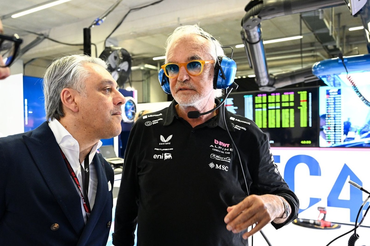 Briatore: “Alpine’e katılmamın tek şartı Mercedes motoruydu” Briatore: “Alpine’e katılmamın tek şartı Mercedes motoruydu”