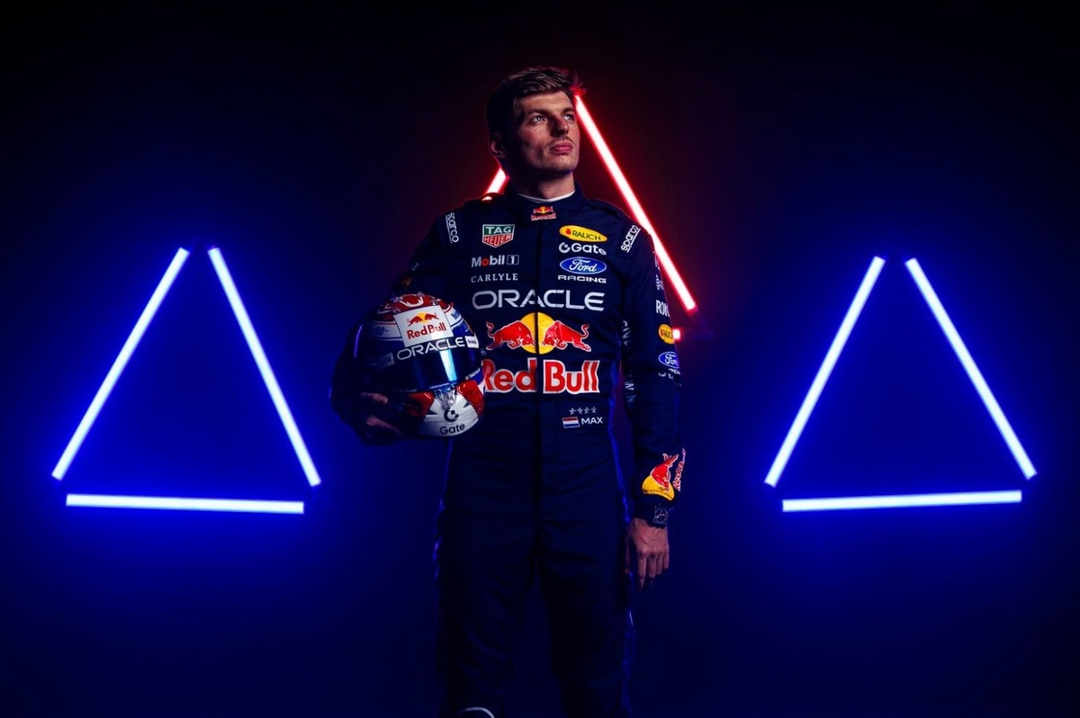 Verstappen, 2026 sezonunda kullanacağı kaskı tanıttı Verstappen, 2026 sezonunda kullanacağı kaskı tanıttı
